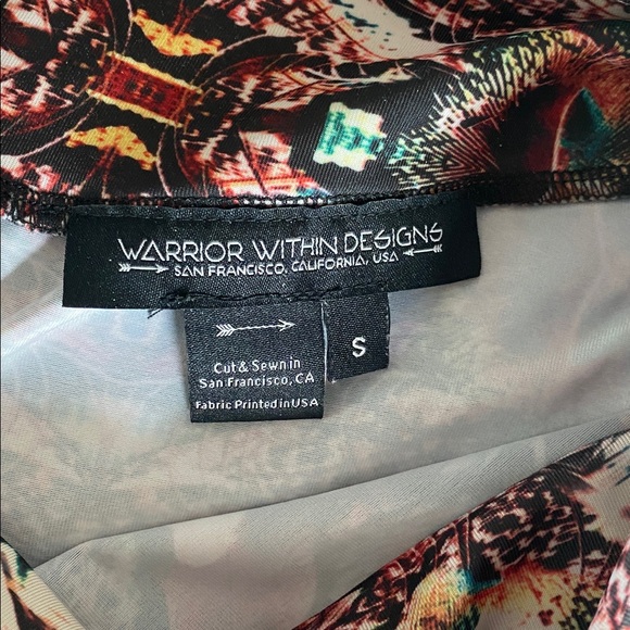 Psychedelic booty shorts - Picture 2 of 8